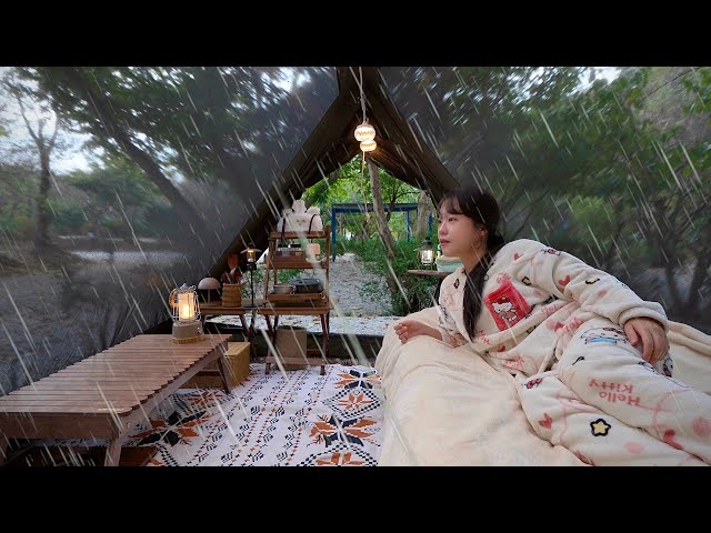 ☔️폭우 내리는 숲에서 혼자 알탕 끓여먹으며 우중 캠핑 • 부안 내소힐링캠프 
