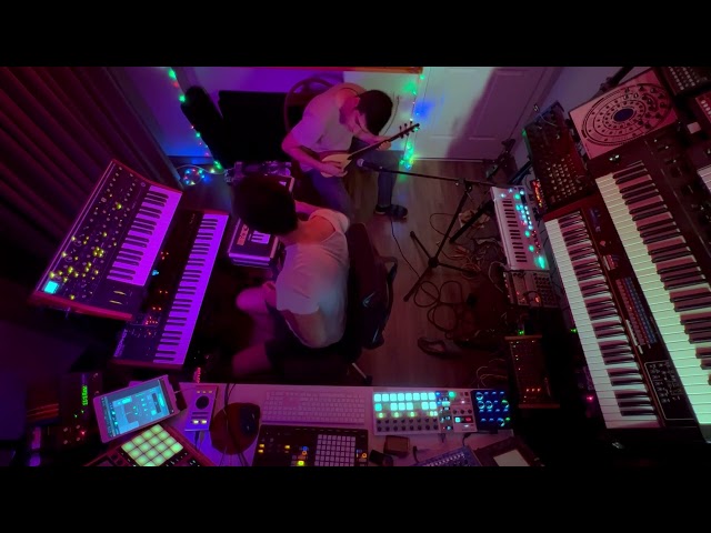 Techno/Folktronica  Liveset feat. Mustafa Elikoglu Liveset (Moog sp+Sub 37, Dave Smith Rev2)