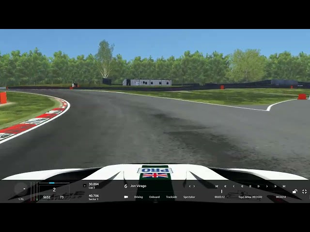 rFactor 2: Passing two spins