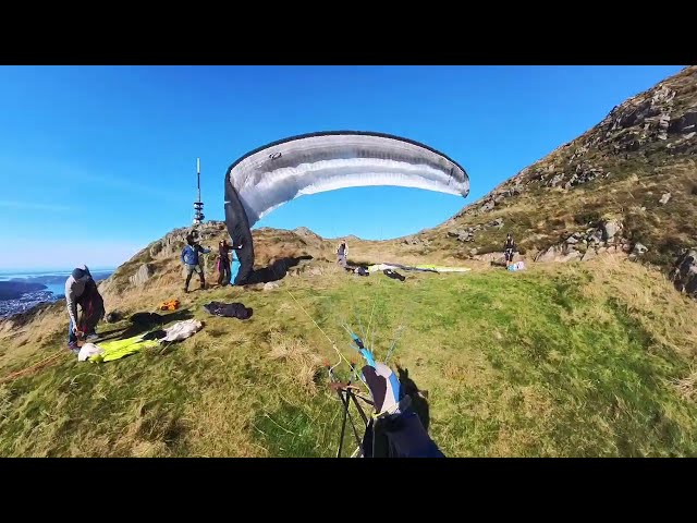 VID 20260929 141556 002 - Takeoff at Ulriken's SW start