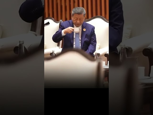 Caught on Cam! PM Modi-Xi-Putin’s Candid Tea-Time Moment at BRICS Summit #Shorts