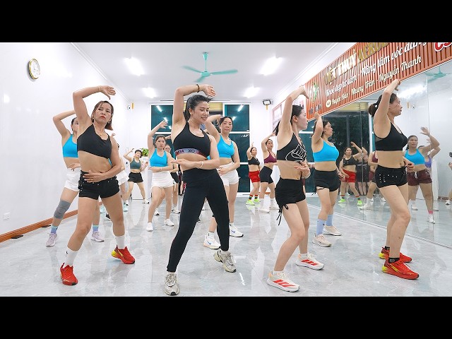 23 Minute Dance Workout At Home | Exercise To Lose Weight FAST | Zumba Class
