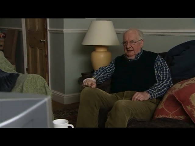 BANK IT! - Grandad gets mad at The Weakest Link - Outnumbered S2-E5