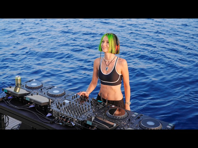 Miss Monique @ Sunset Yacht, Ibiza '26