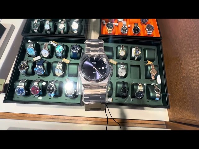 ASMR Watch Shopping in Canada #asmr #asmrvlog
