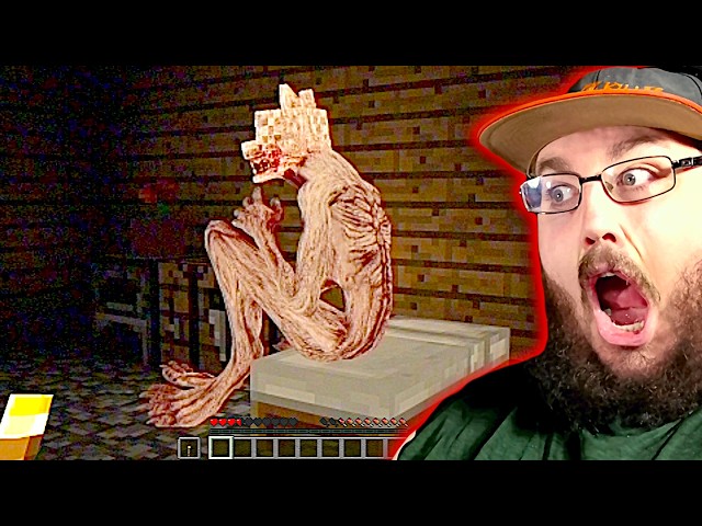 Something Is Wrong With My Dog... MINECRAFT HORROR MOD REACTION!!!