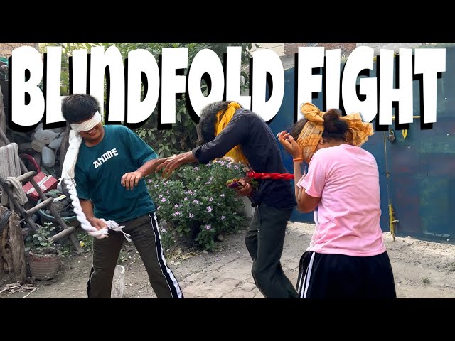 Playing Blindfold Fight Game 😂| Blindfold Battle 