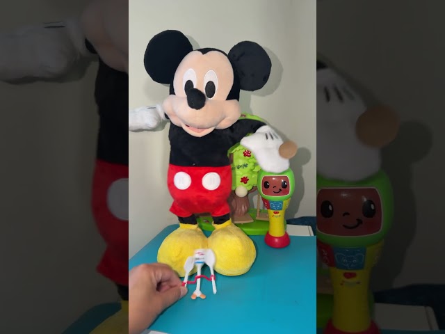 Spoon and Fork figure with Diggy Dancer Mickey