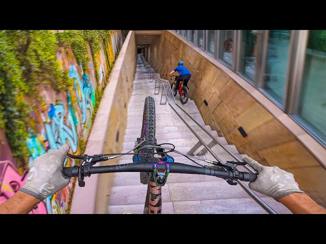 URBAN DOWNHILL IN MILAN: THE FASTEST STAIRCASE I'VE EVER DONE