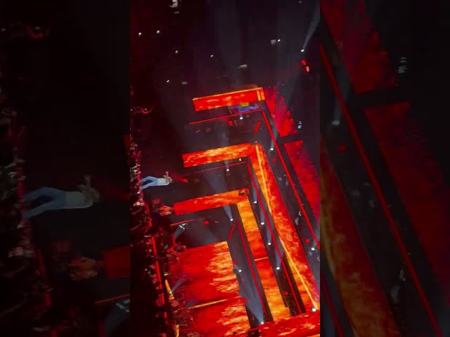 #lukebryan 