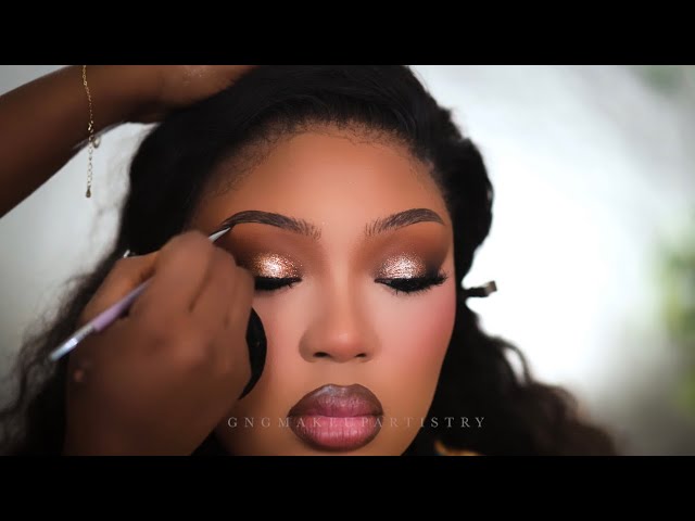 EYEBROWS AND EYESHADOW TUTORIAL 