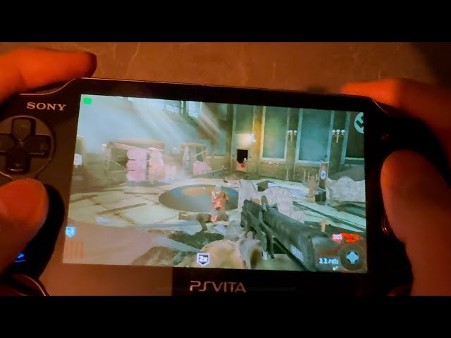 MINI PS3?! .. BLACK OPS ON 2011 HANDHELD (PS VITA ZOMBIES)