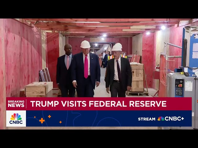 Pres. Trump and Fed Chair Jerome Powell speak to reporters, disagree over renovation figures