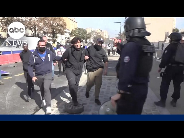 Hundreds of French schools closed amid student protests