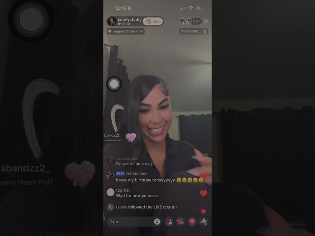 Janelysbaby TikTok live