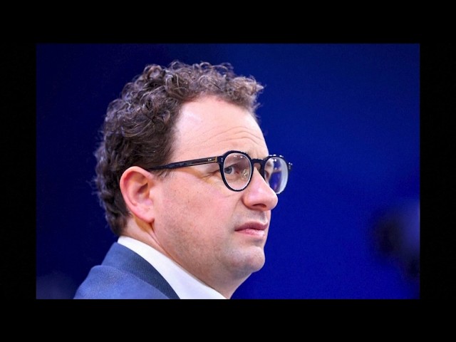 Anthropic's CEO urges AI companies to slow down AI development