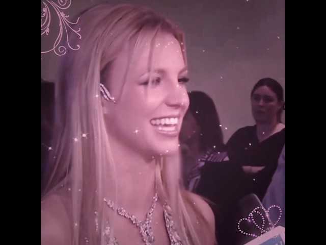#BRITNEYSPEARS ~ she’s a cutie patootie #britneyspearsedit #cvnty #2000s #popculture