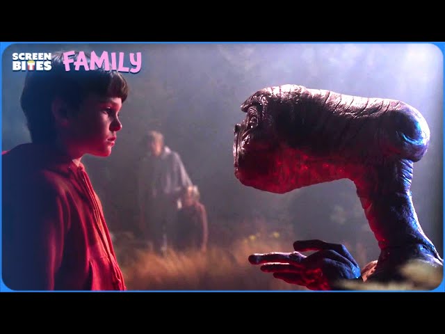 E.T. and Elliot's Iconic Friendship | E.T. the Extra-Terrestrial (1982) | Screen Bites Family