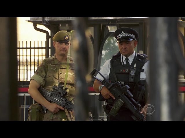 Responding to terror threat level, British troops deployed in the streets