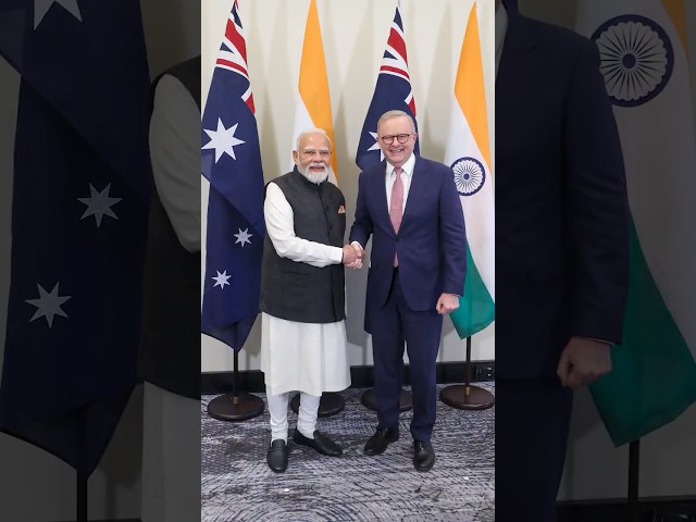 PM Modi greets Australian PM Anthony Albanese at the India-Australia CEO Forum | #shorts