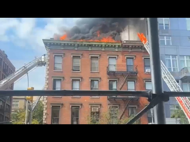 Fire tears through NoHo apartment building in Manhattan