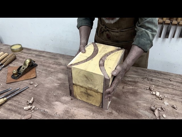 Woodturning Project | Crafting a Geometric Segmented Masterpiece on the Lathe