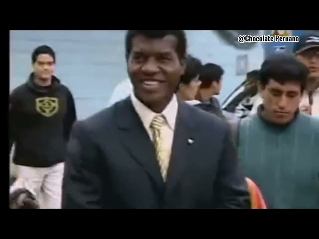 PERUVIAN FOOTBALL OUT OF CONTEXT #1