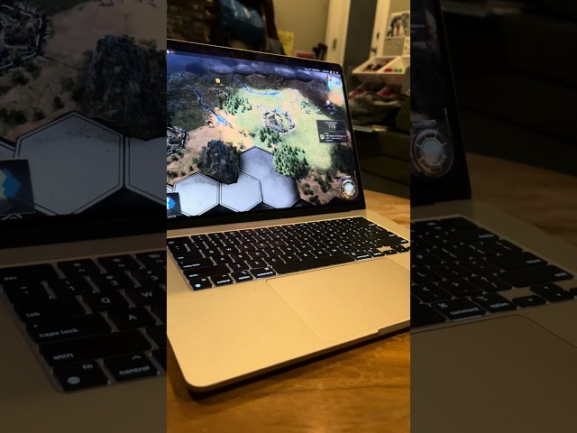 Leo tries Civilization VII … and loses a tooth