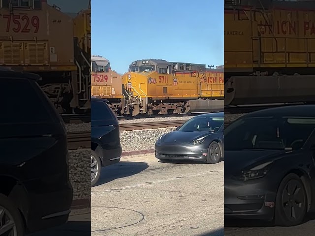 10/15/2026: UP 7628, 5684, 8051, 7851, 8417, 5711, 7529 lead an EB Z-Train in Pomona, CA