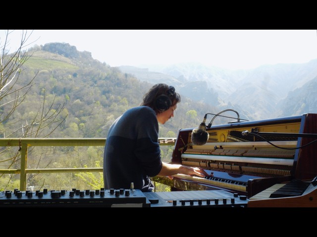 Bloom - Chill Electronic Live Session