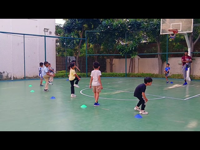 ​Without a proper warm-up, how can you give your 100% on the court? 🏀🔥​ #basketball #kids #fitness