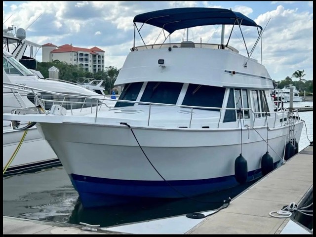 2001 Mainship 430 Trawler Yacht Tour | 3 Stateroom Great Loop Boat
