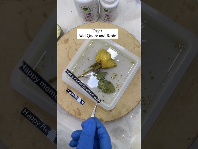 How to make Resin Flower Frame | Resin Flower Frame tutorial | Resin for beginners #resinframe