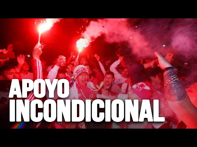 EMOTIVO RECIBIMIENTO A LA SELECCIÓN PERUANA