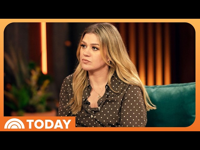 Brooklyn Store Owner: ‘Kelly Clarkson Has Put Us in Danger’