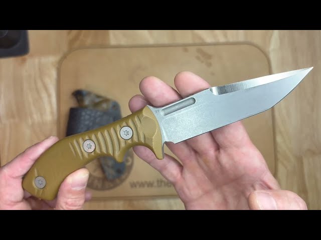 15 Custom Fighting Knives
