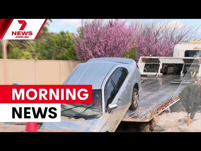 Police chase crash, sinkhole swallows car, tragic rollover crash | 7NEWS