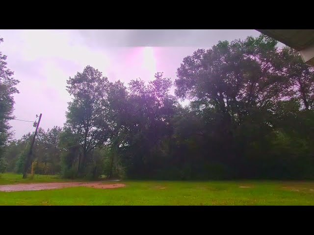 Mississippi Thunderstorm: Epic Lightning Strike!