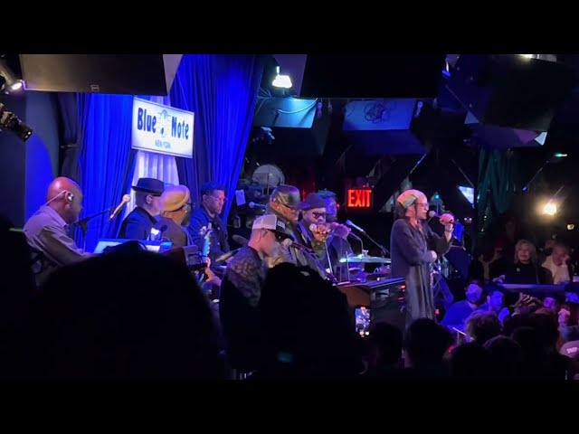 Ursula Rucker with The Roots at the Blue Note Jazz Club in NYC Performing “L.O.V.E.”