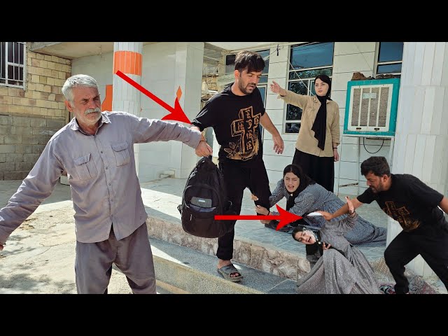 😱 A grandfather kicked his child out of the house because he was furious!