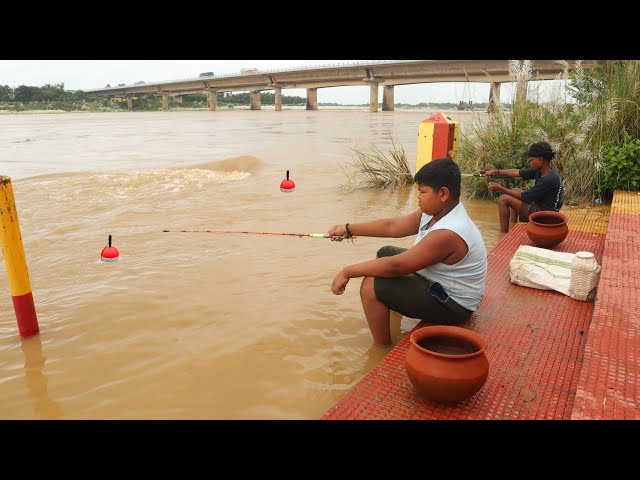 Fishing Video || Traditional boys river fishing experience is really good || Amazing hook fishing