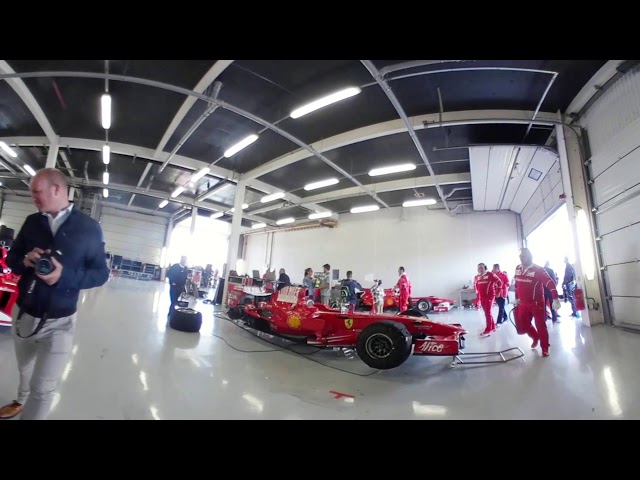 Ferrari F1 Garage 360º VR