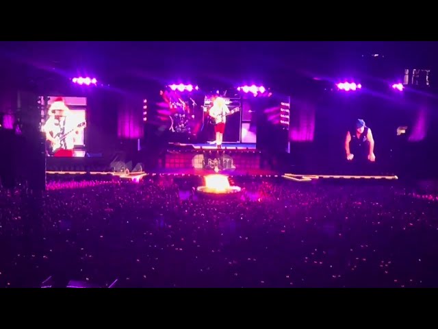 AC/DC - Have a Drink On Me. Melbourne, 12 November 2025