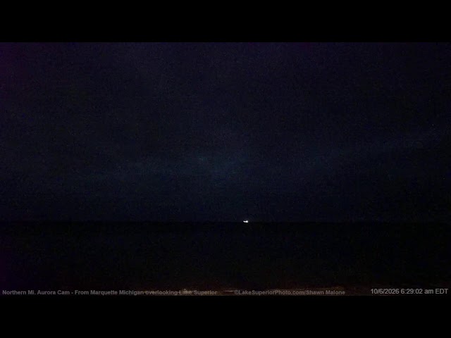Lake Superior Northern Michigan Aurora cam -Marquette, MI - 10.05.2026