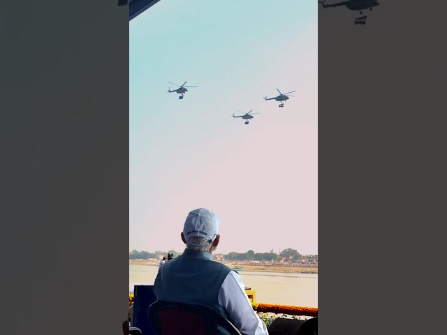 IAF’s Omkar Formation by Mi-17 V5 helicopters over #varanasi Skies | #kashi | #shorts | #iaf