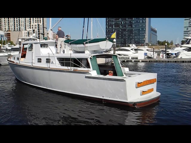 Single engine docking in steady 15 knot winds