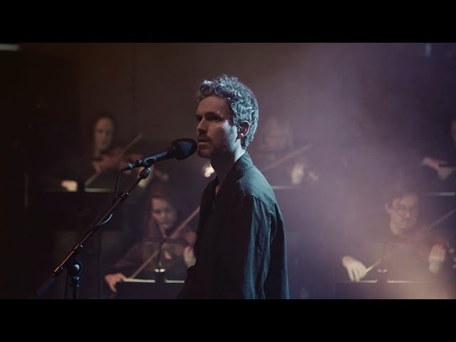 HAEVN - Throw Me a Line (Upclose Concert)