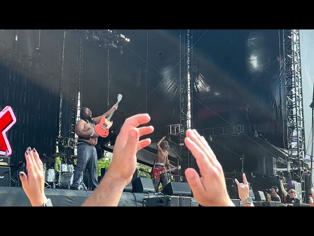 The Paradox -Do Me Like That Riot Fest 2025
