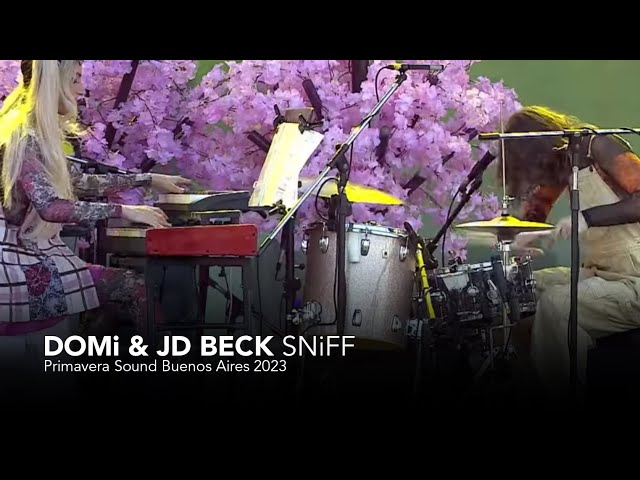 DOMi & JD BECK - SNiFF (Live at Primavera Sound Buenos Aires 2023)