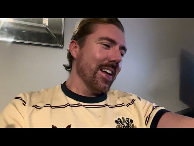 🚨 Fan Reaction | WREXHAM 1-1 BURNLEY | 😐 @joetomred: "First half was decent, second not so much."